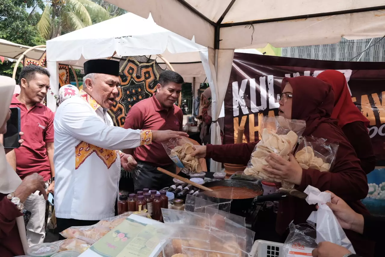 Wali Kota Depok Kunjungi Stan UMKM Cipayung Expo 2024