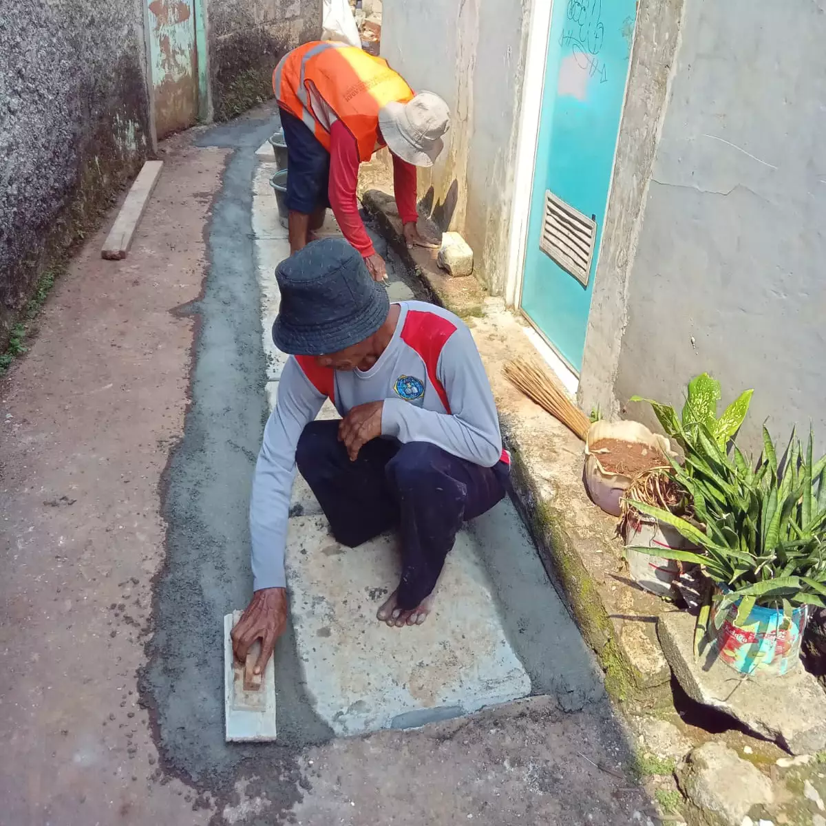 Pembangunan Drainase Sepanjang 130,8 Meter di RW 04 Jatijajar Tuntas Dikerjakan, Disambut Baik Warga