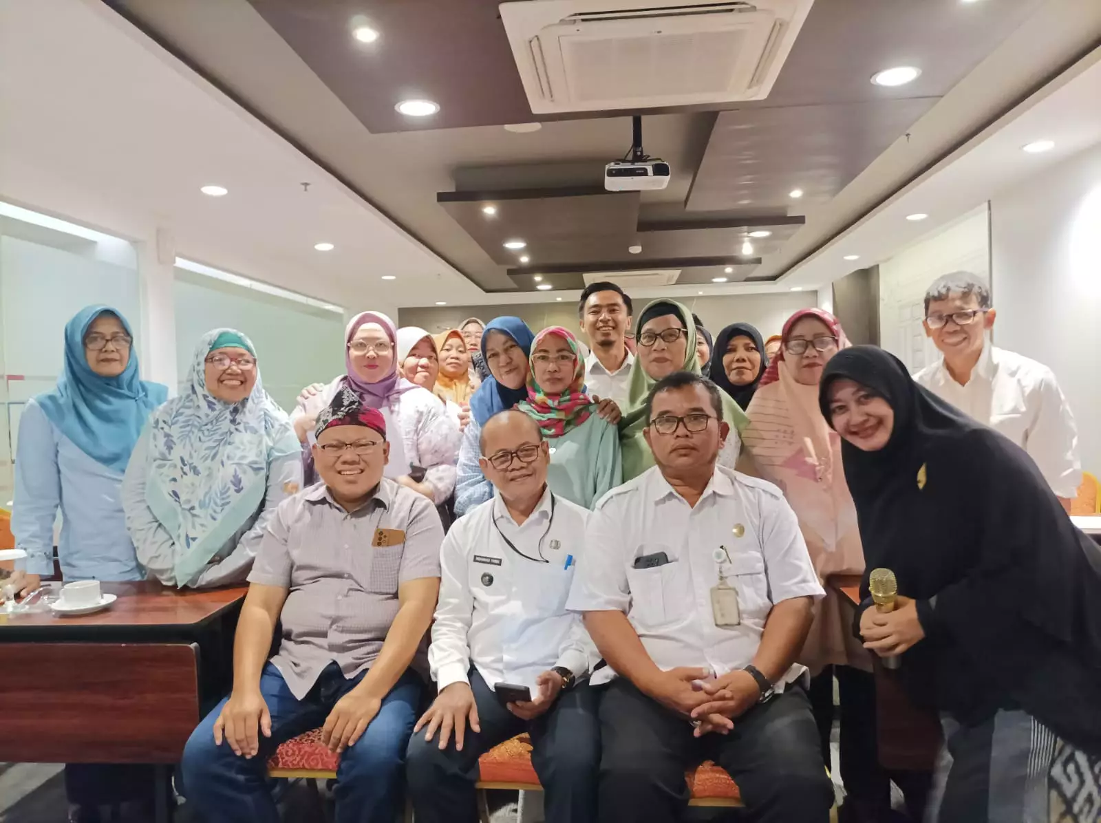Puluhan UMKM di Baktijaya Diajarkan Cara Pemasaran Berbasis Digital