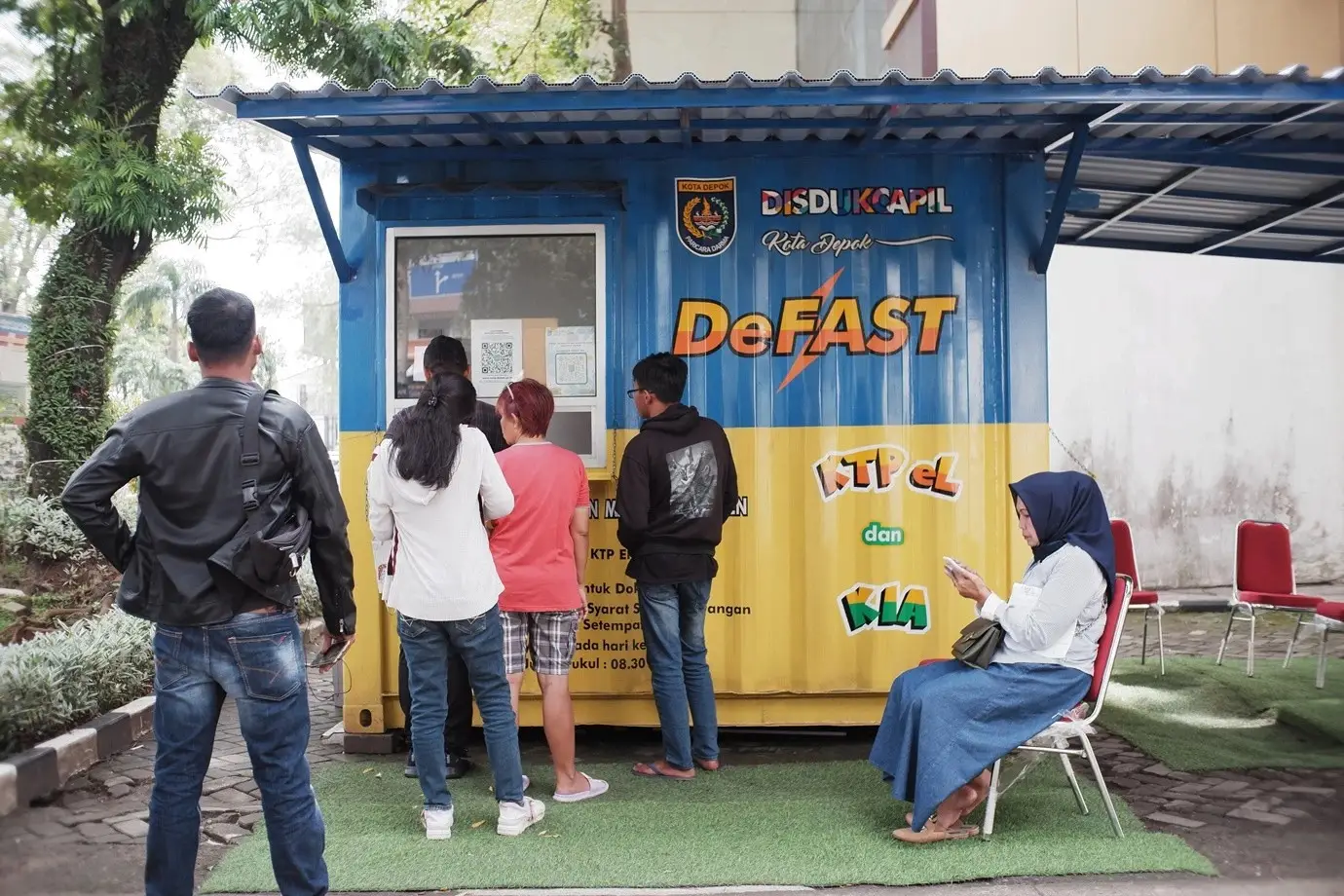 Catat! Ini Nomor WhatsApp Layanan Disdukcapil Depok