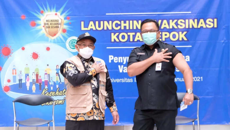 Wakil Wali Kota Depok Menerima Vaksin Covid-19 