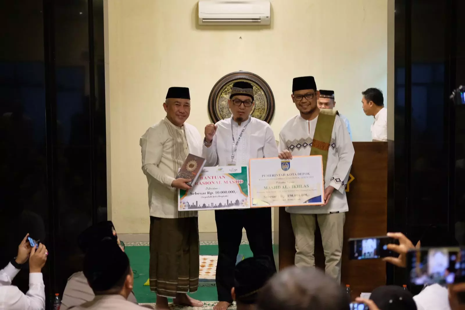 Peroleh Dana Hibah dari Pemkot, Ketua DKM Al-Ikhlas Kalimulya Sampaikan Terimakasih