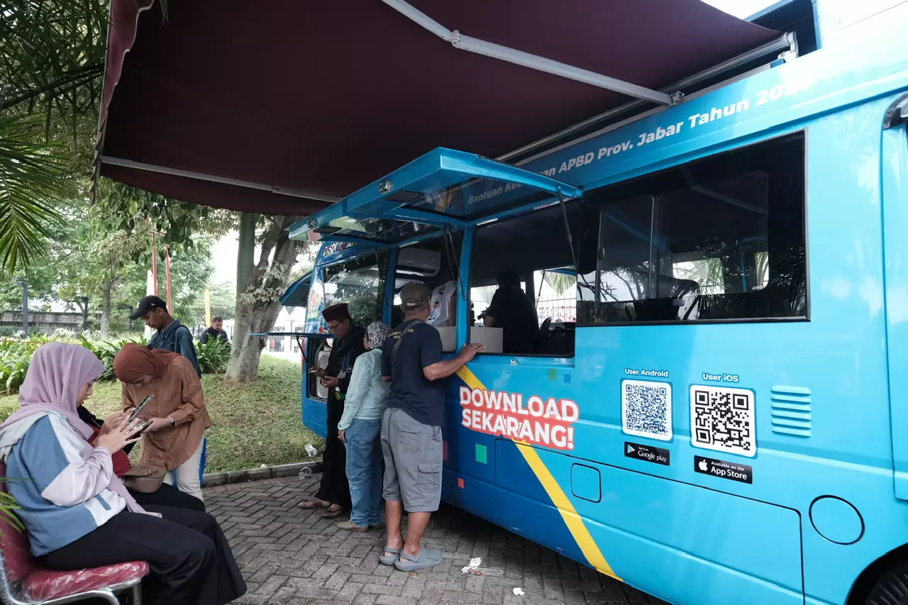 Disdukcapil Buka Layanan Kependudukan Melalui De Molek di Alun-Alun Depok