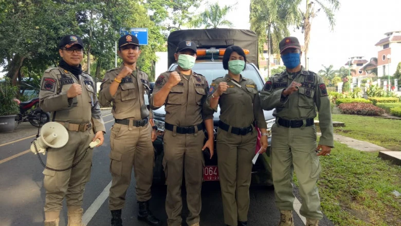 Satpol PP Depok Pantau Tempat Keramaian dan Beri Imbauan Cegah Corona