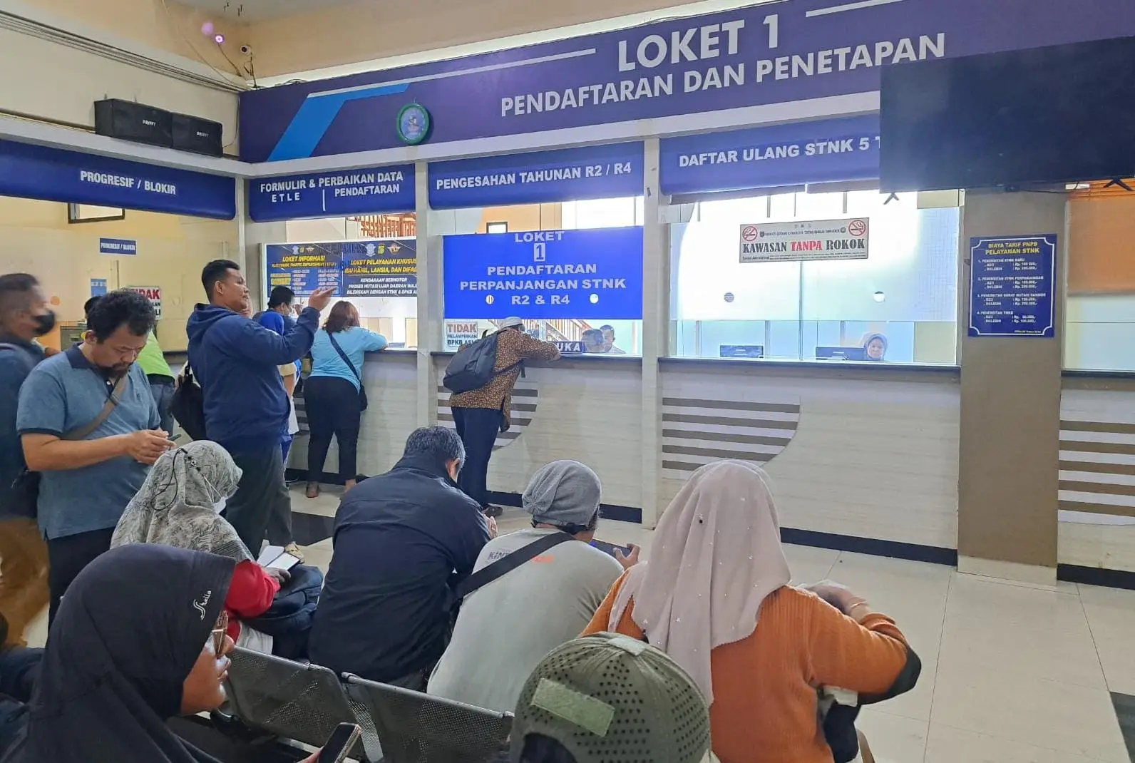 Dongkrak Pemutihan Pajak, Layanan Samsat Jabar Tetap Buka di Hari Minggu