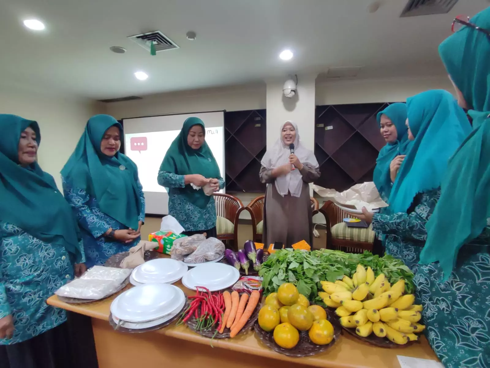 DKP3 Bersama TP-PKK Kota Depok Adakan Workshop Konsumsi Pangan B2SA