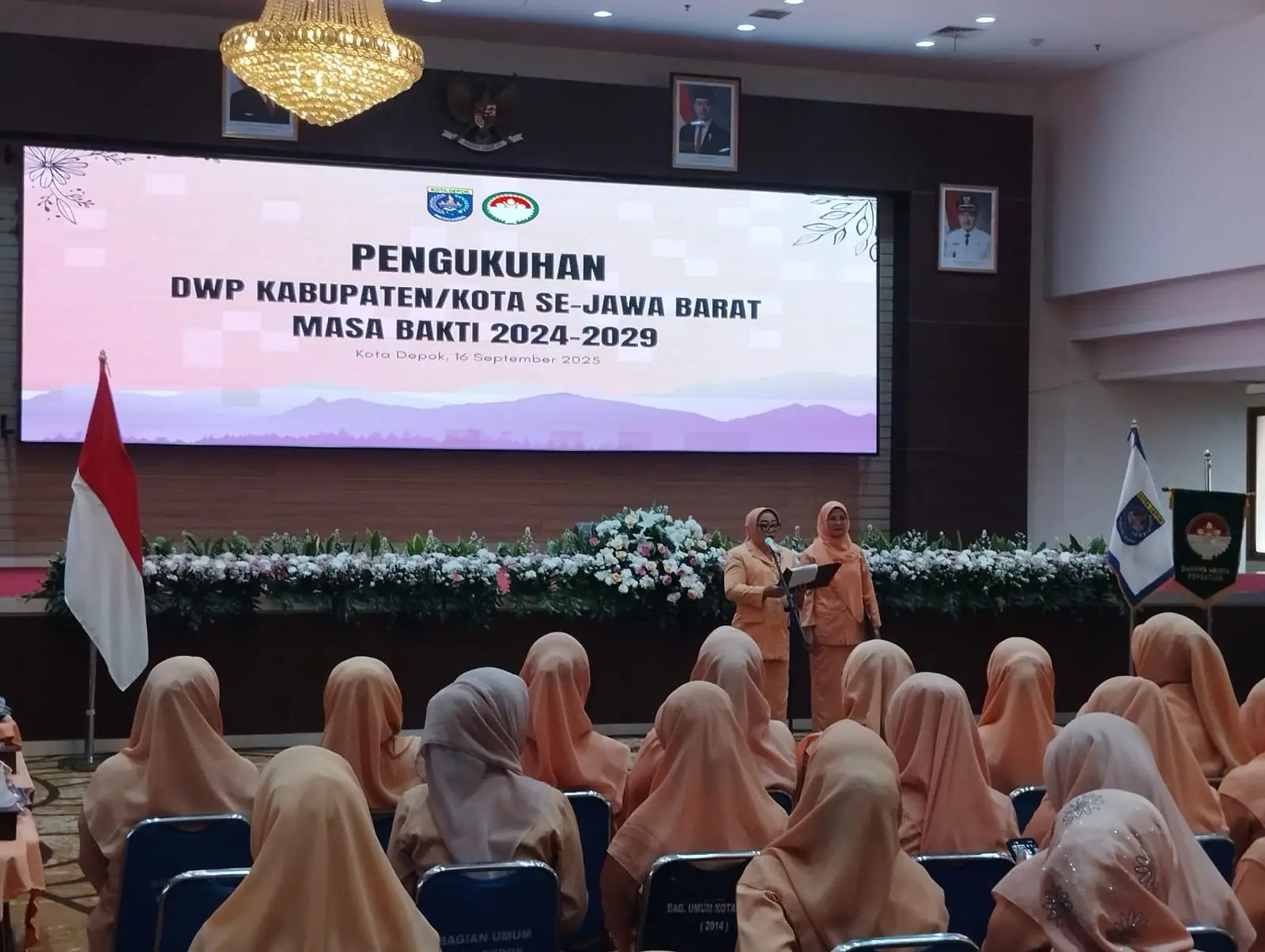 Ketua DWP Perangkat Daerah, Kecamatan, dan Kelurahan se-Kota Depok Periode 2025-2029 Resmi Dikukuhkan