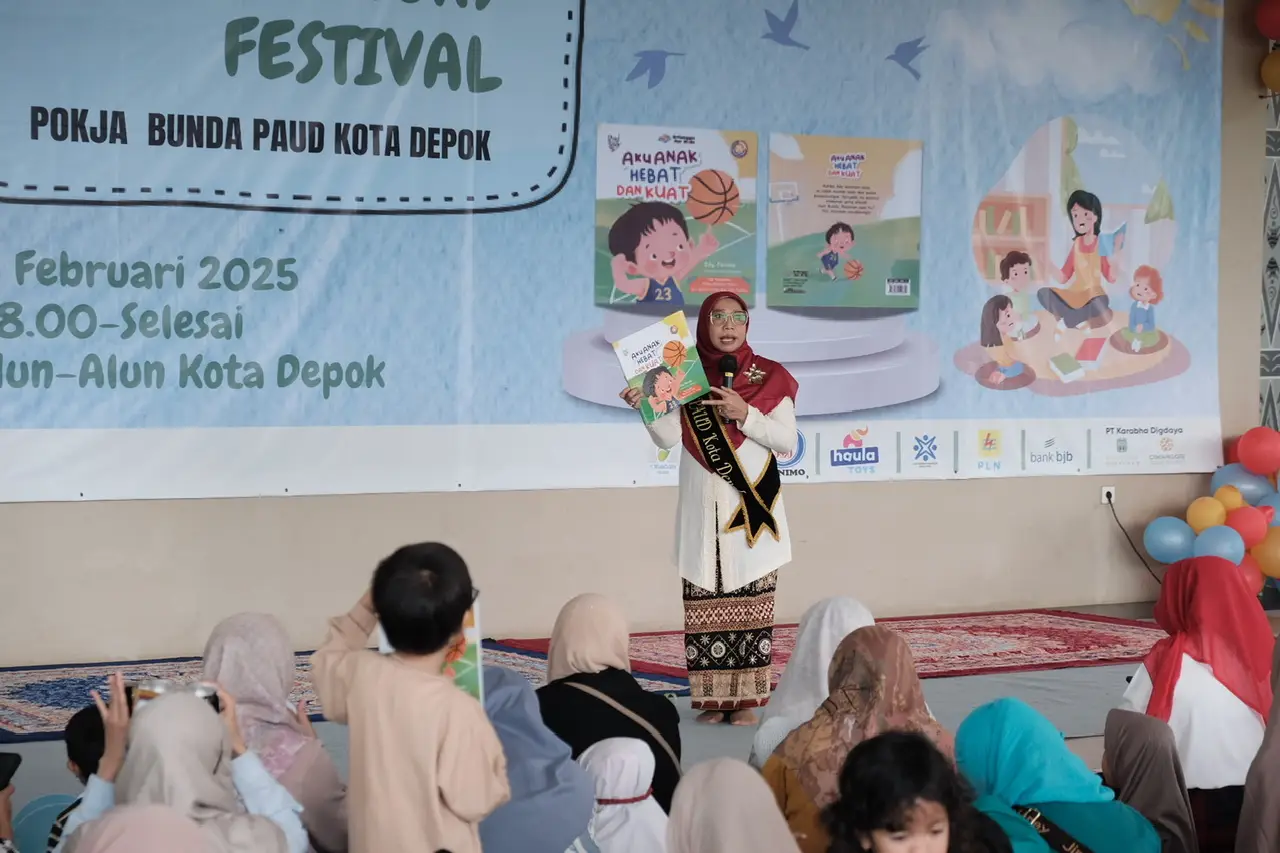 Hadiri Parent Story Festival, Bunda Elly Bacakan Buku 'Aku Anak Hebat dan Kuat'
