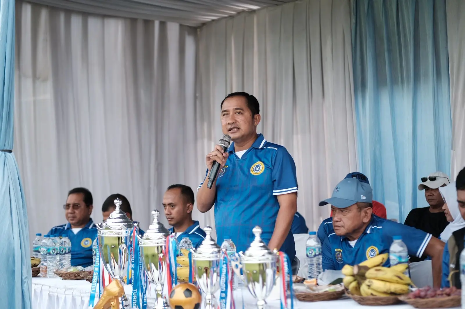 Buka Turnamen Sepak Bola U-45 Antar Kecamatan, Chandra Rahmansyah: Perkokoh Tali Persaudaraan