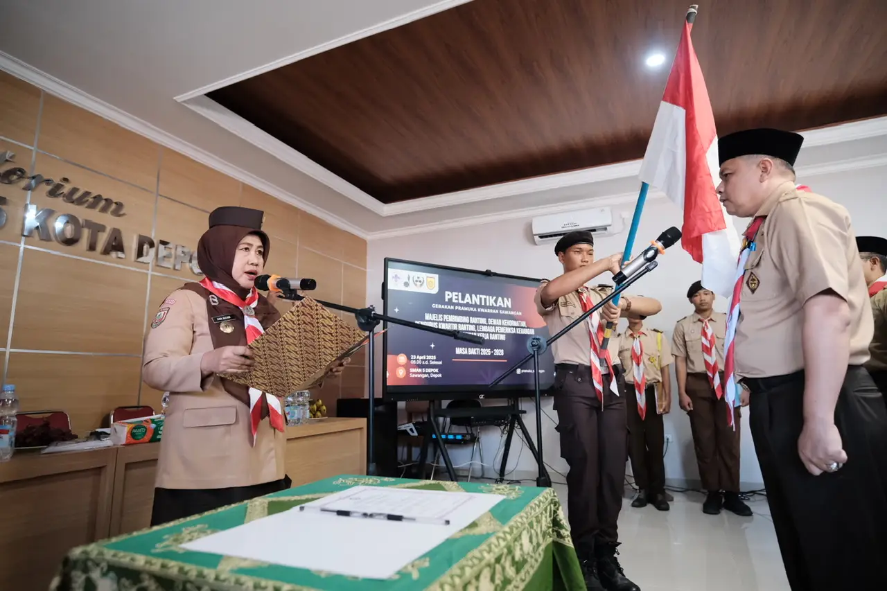 Ketua Kwarcab Pramuka Depok Lantik Jajaran Kwarran Sawangan Periode 2025-2028