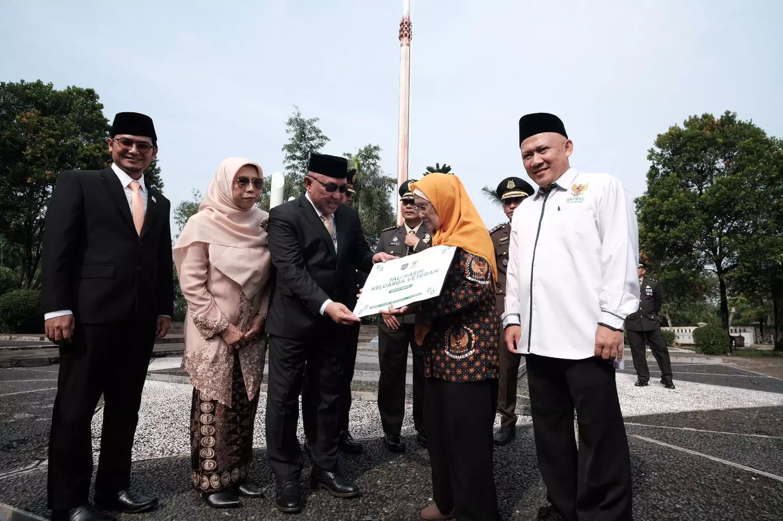Hari Pahlawan, BAZNAS Depok Beri Tali Asih ke Belasan Veteran