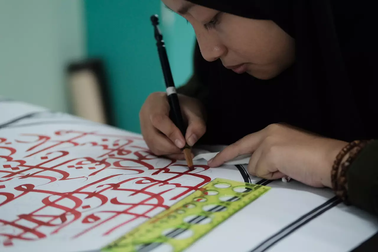 Sejumlah Peserta Ikuti Lomba Kaligrafi Kategori Naskah Pada MTQ XXIII