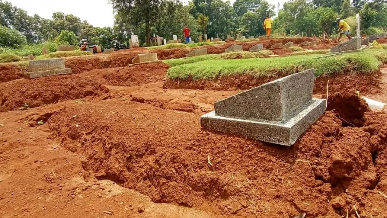 Makam Amblas di TPU Tapos Sudah Diperbaiki