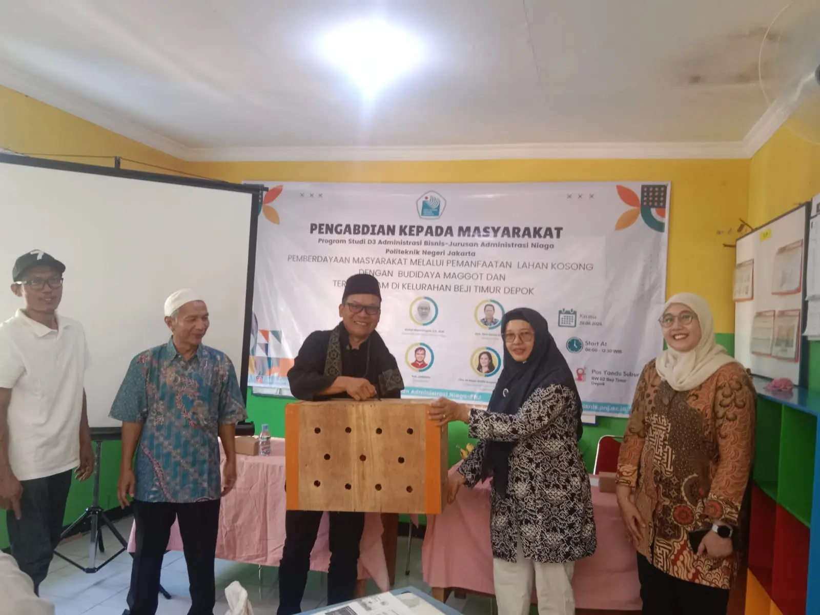 Warga Beji Timur Olah Lahan Kosong Jadi Budidaya Terintegrasi
